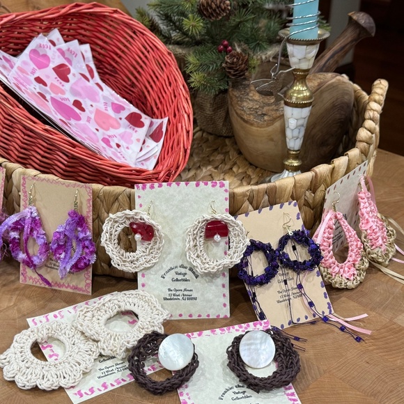 Hand crocheted boho earrings - Picture 8 of 9